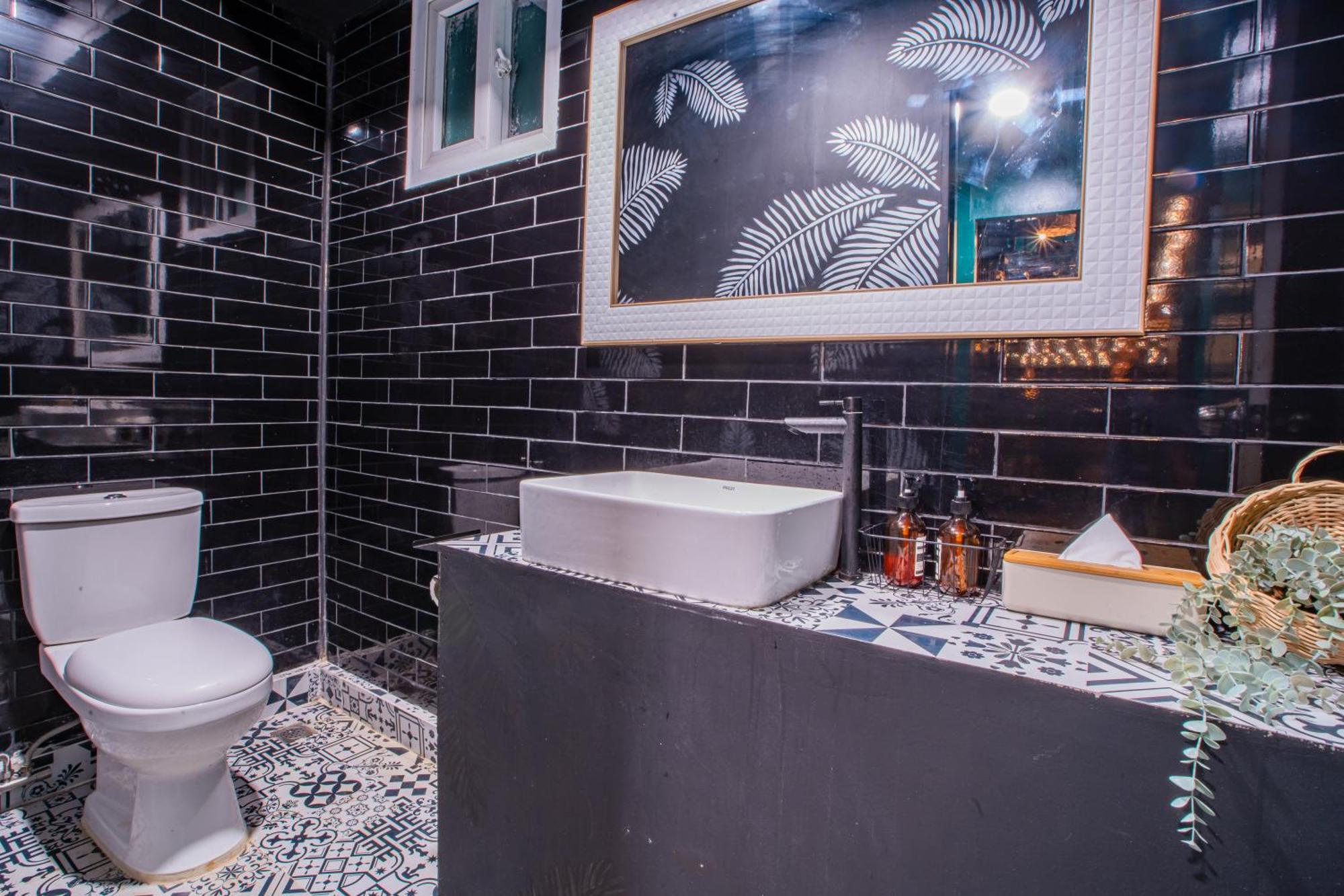 Lartista Hostel Puerto Princesa Luaran gambar