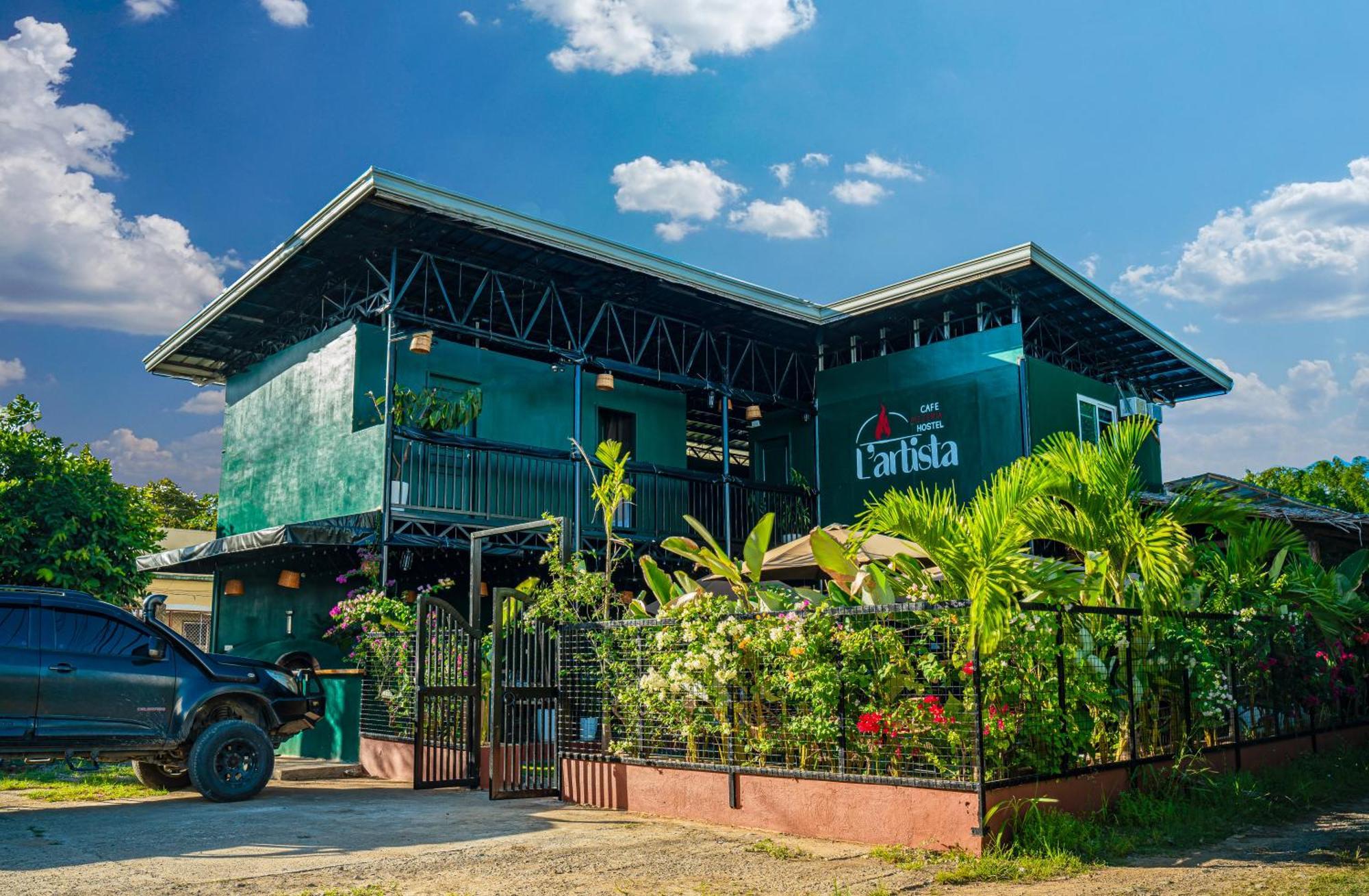 Lartista Hostel Puerto Princesa Luaran gambar
