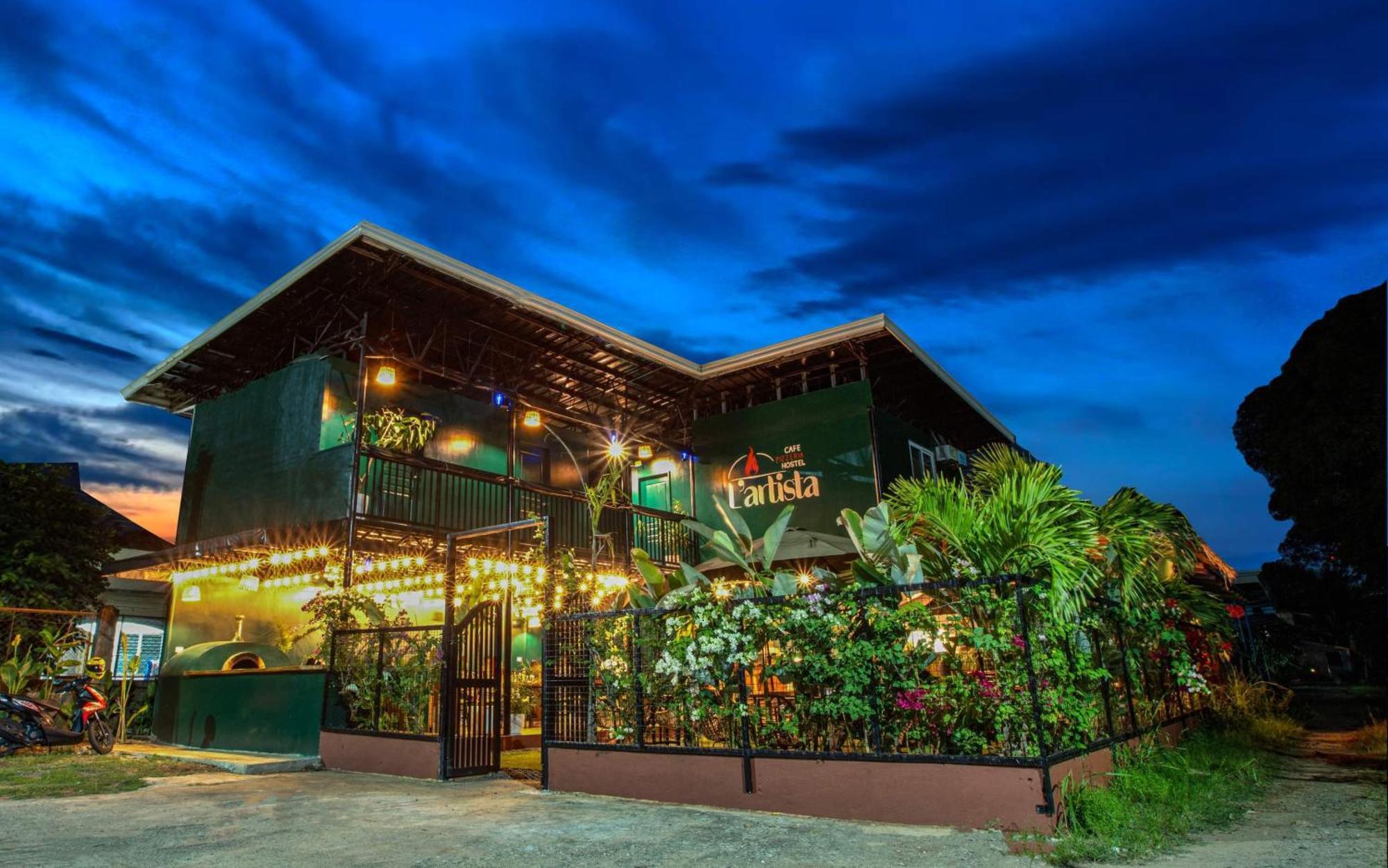 Lartista Hostel Puerto Princesa Luaran gambar